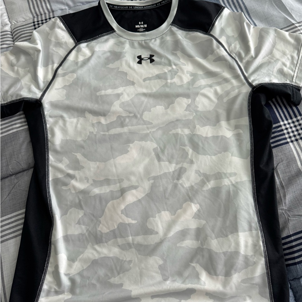 Under Armour Gray Camo HeatGear Shirt